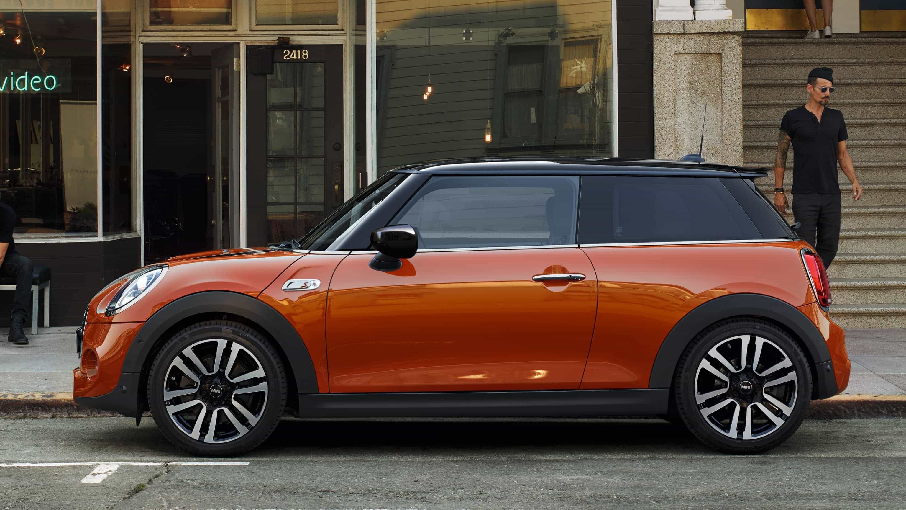 MINI 3-door hatch – side view